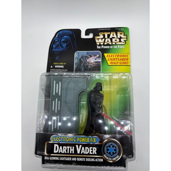 Kenner Star Wars Power of the Force Electronic Power F/X Darth Vader Action Figu - Picture 1 of 3